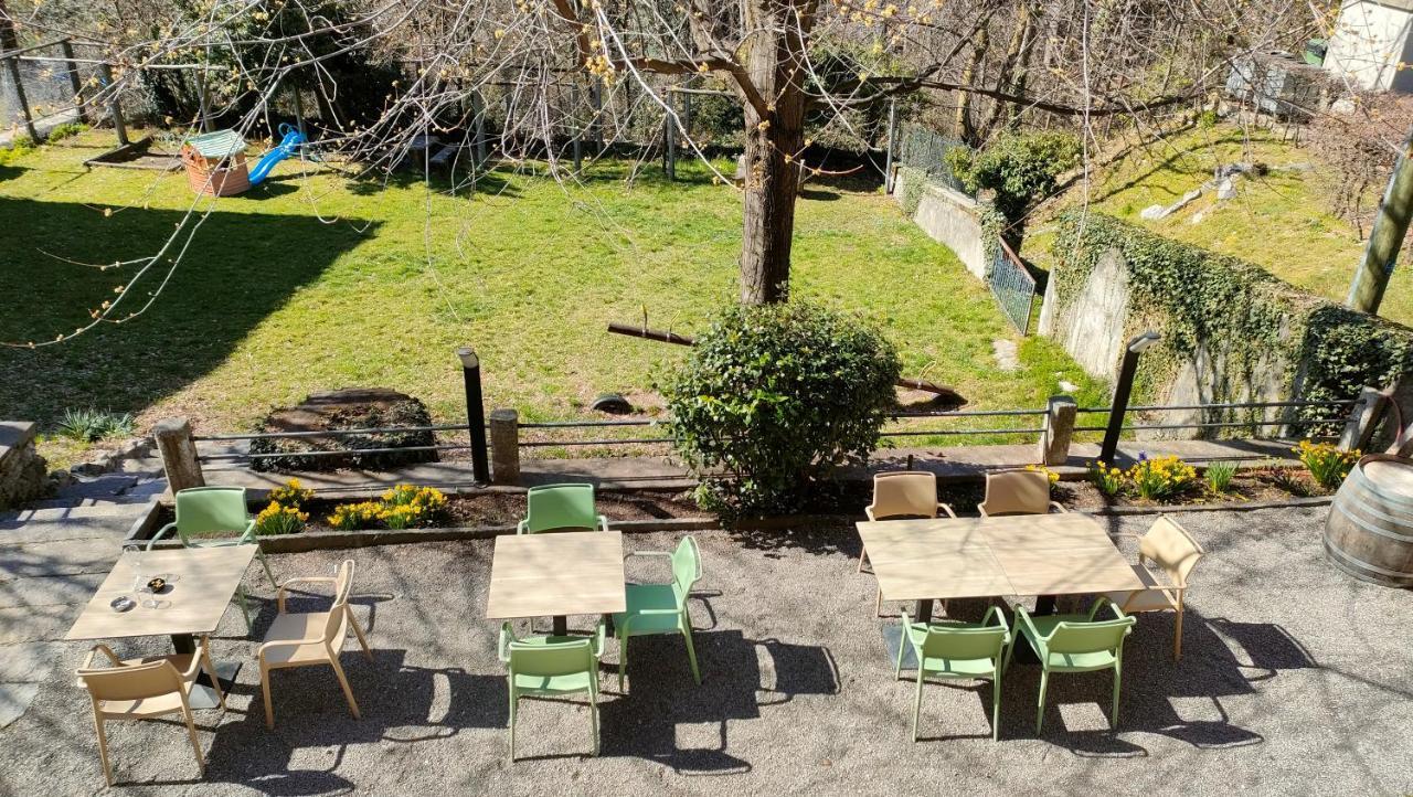 Osteria Con Alloggio Ul Furmighin Morbio Inferiore Exterior photo